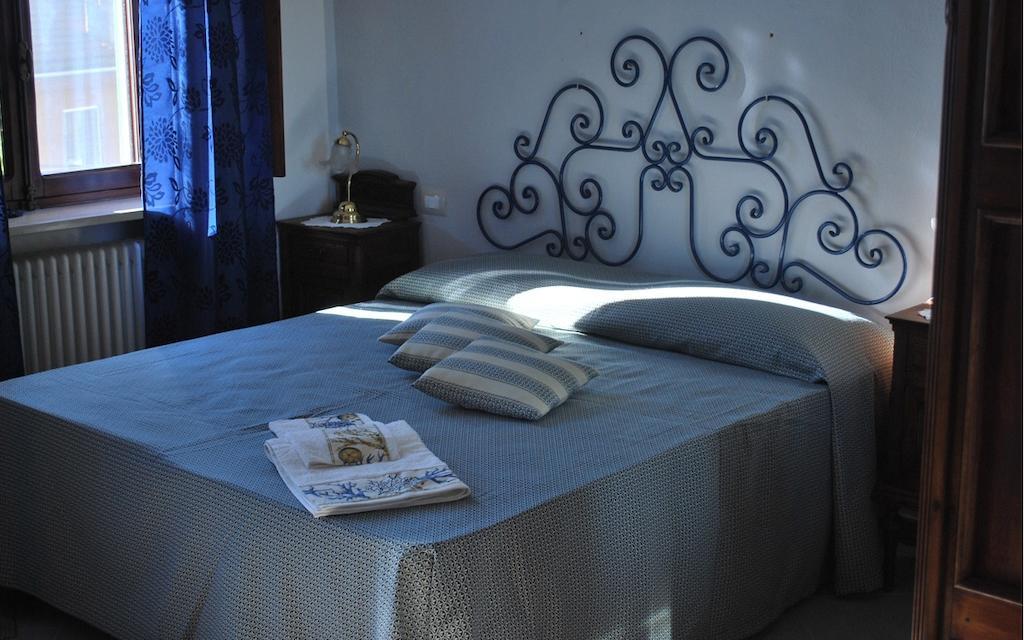 Agriturismo Fruttirossi Trofarello Habitación foto